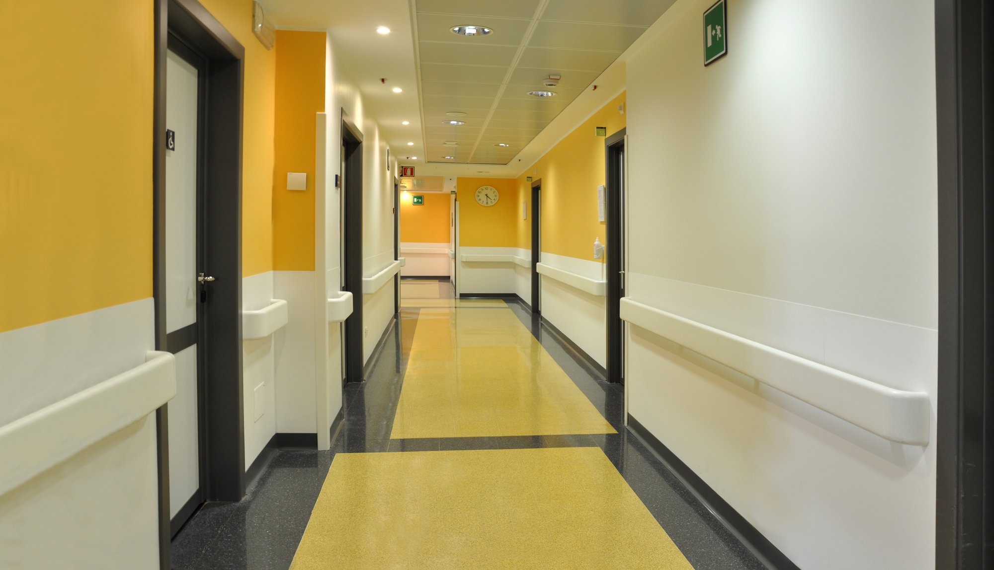 LEXAN CLINIWALL Sheet - Clinic
